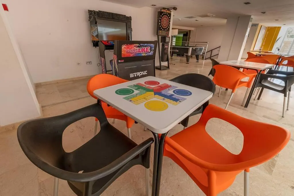 Stunning Penthouse Terrace & Pool, Free Parking Apartment Vera 0*,  Spain