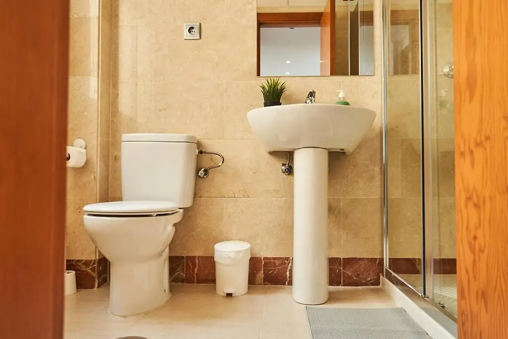 Stunning Penthouse Terrace & Pool, Free Parking Apartment Vera